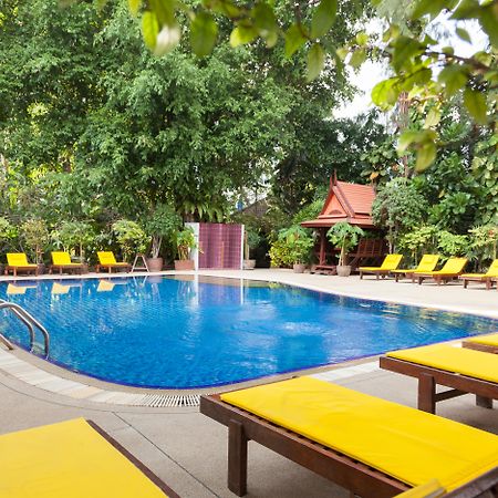 Tropica Bungalow Beach Hotel Patong Exterior foto