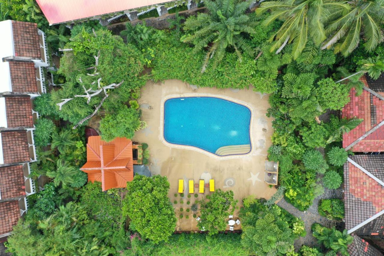 Tropica Bungalow Beach Hotel Patong Exterior foto