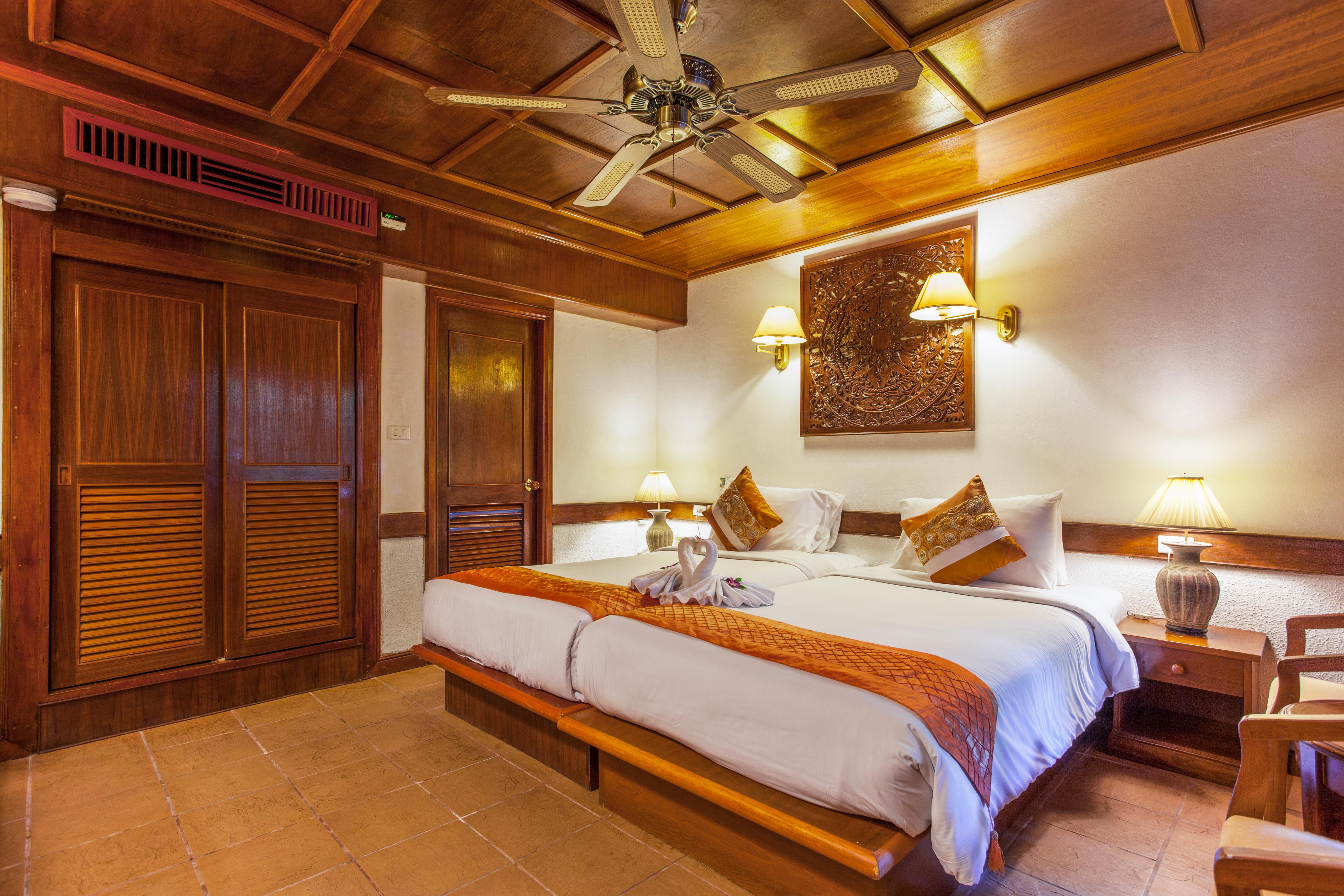 Tropica Bungalow Beach Hotel Patong Exterior foto