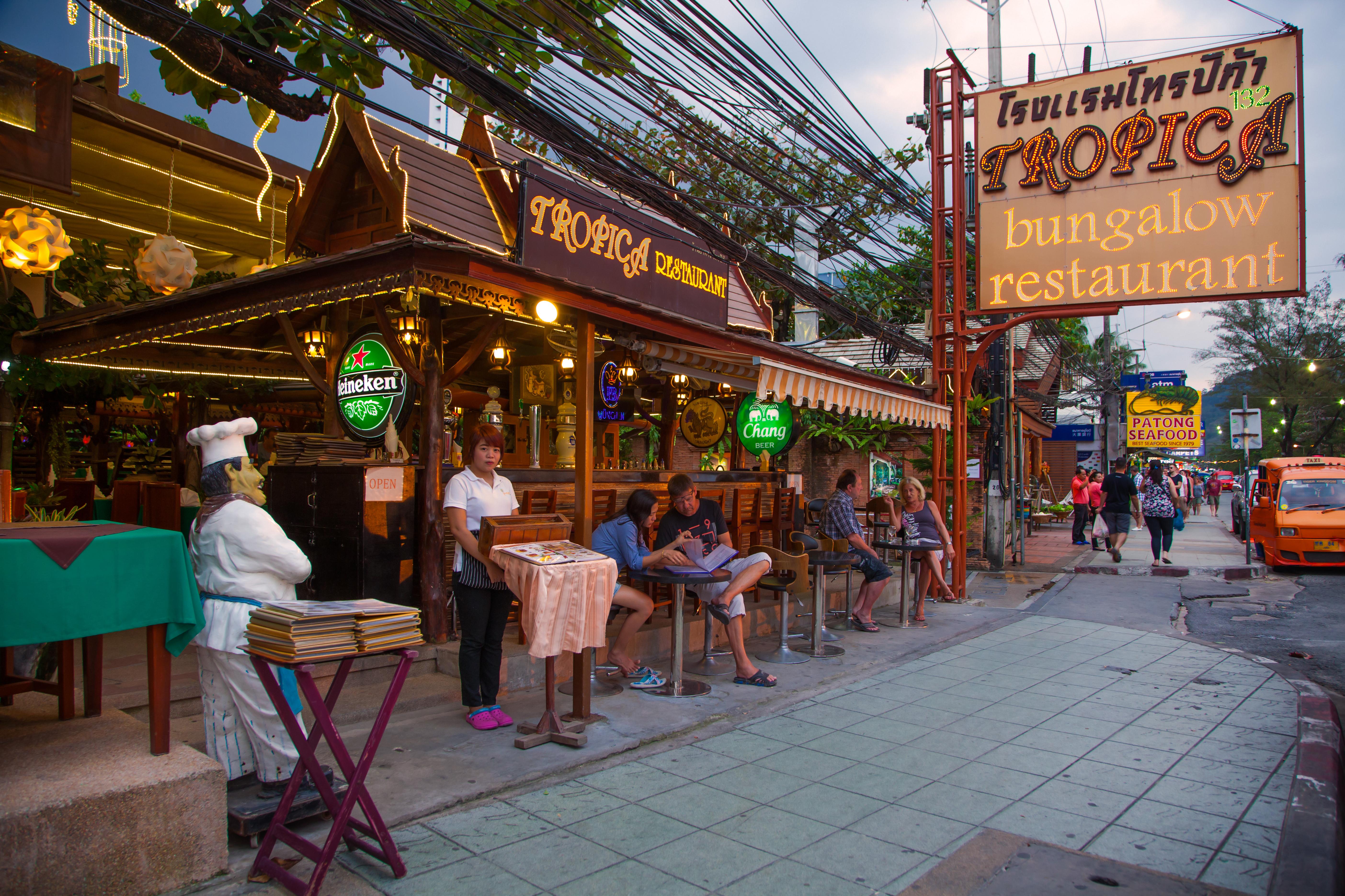 Tropica Bungalow Beach Hotel Patong Exterior foto