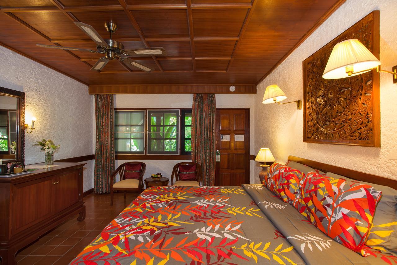 Tropica Bungalow Beach Hotel Patong Exterior foto
